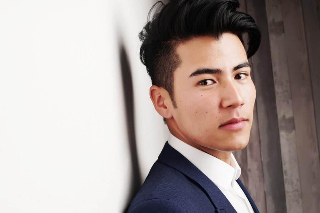 model, businessman, corporate-2911363.jpg